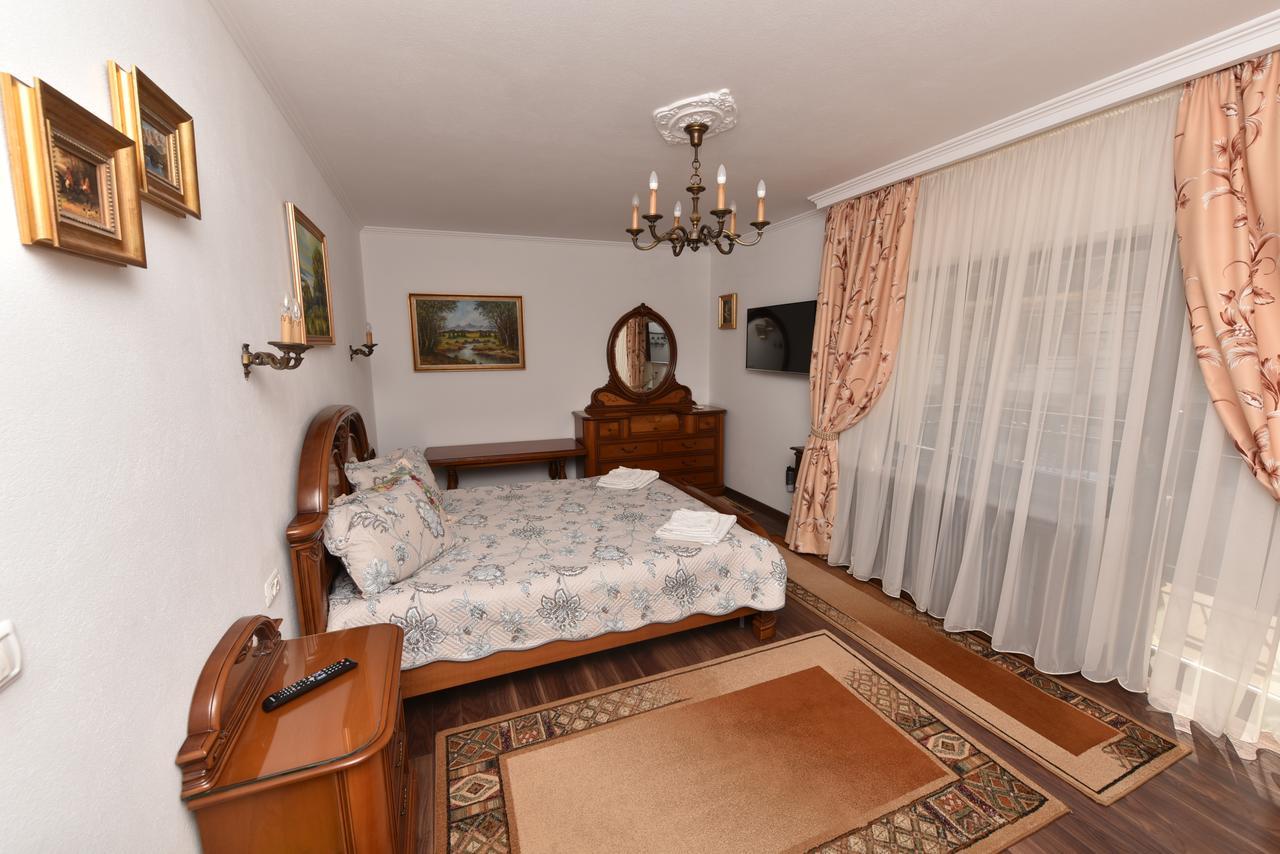 Готель Casa Andrei Оршова Екстер'єр фото